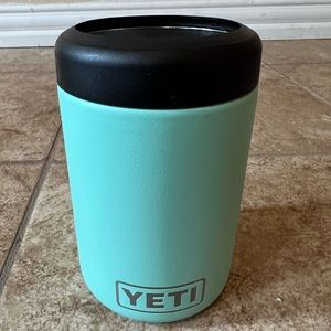 Yeti 12 oz Colster Can Cooler